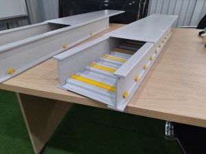 Máng điện composite Hoàng Anh